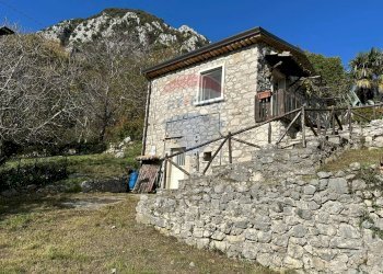 Casa all\'aperto - Independent house Via Cappella
 
snc, Rocchetta a Volturno - photo 3