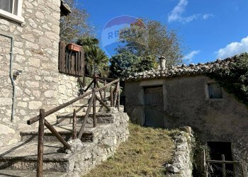 Casa all\'aperto - Independent house Via Cappella
 
snc, Rocchetta a Volturno - photo 18