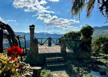 Vista delle montagne - Independent house Via Cappella
 
snc, Rocchetta a Volturno - photo 2