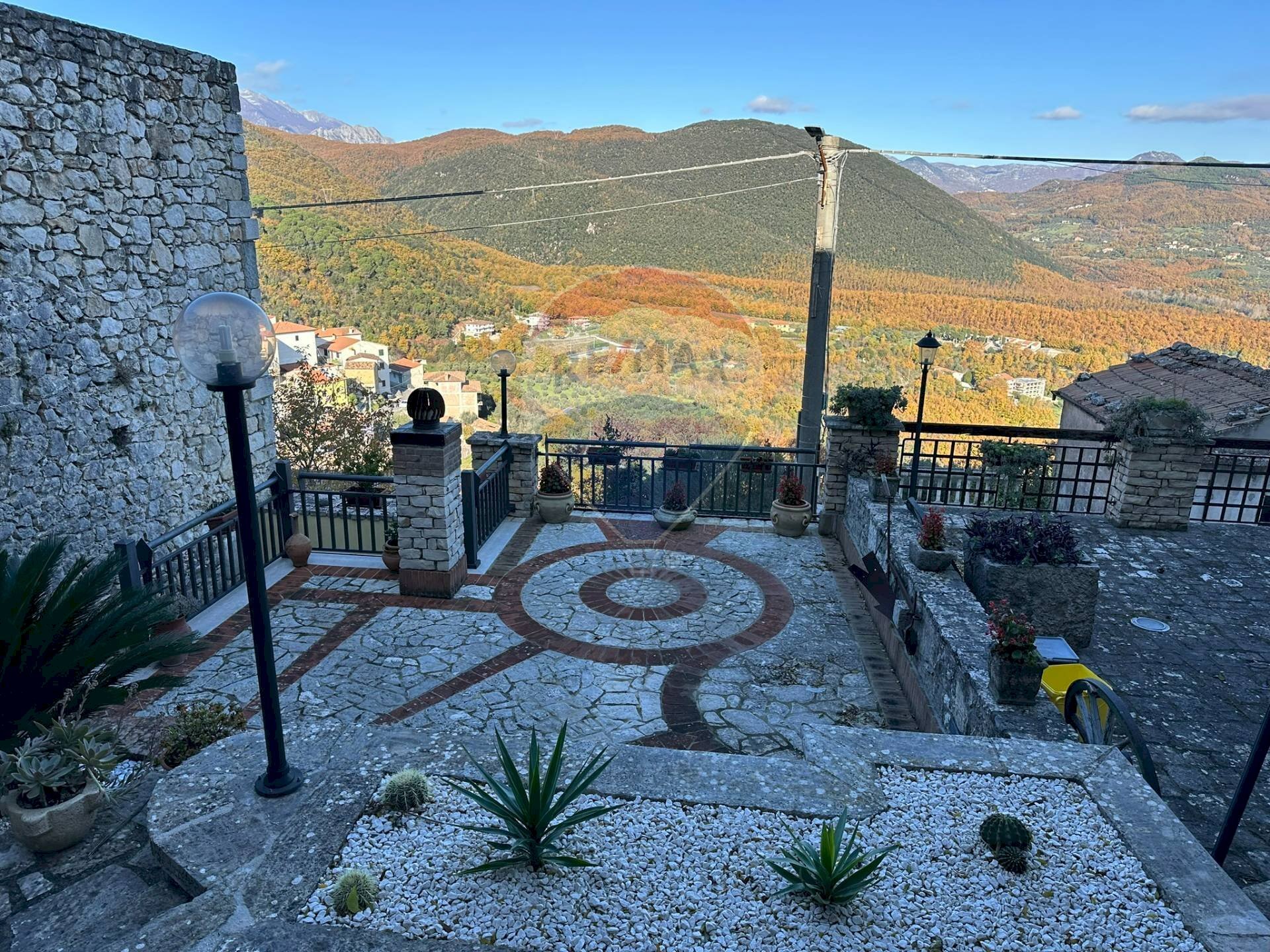 Terrazza - Casa semi indipendente Via Scesa dei tigli
1, Montaquila - foto 2