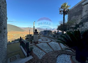 Edificio all\'aperto - Casa semi indipendente Via Scesa dei tigli
 
1, Montaquila - foto 11