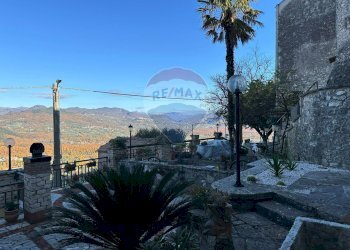 Edificio all\'aperto - Casa semi indipendente Via Scesa dei tigli
 
1, Montaquila - foto 12