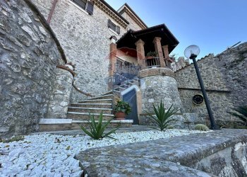 Casa all\'aperto - Casa semi indipendente Via Scesa dei tigli
 
1, Montaquila - foto 22