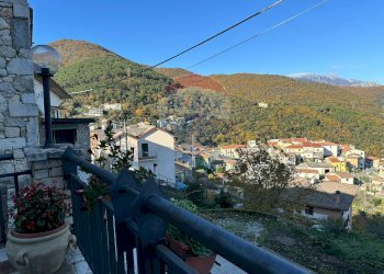 Vista delle montagne - Casa semi indipendente Via Scesa dei tigli
 
1, Montaquila - foto 25