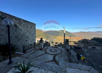 Terrazza - Casa semi indipendente Via Scesa dei tigli
 
1, Montaquila - foto 29