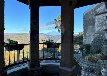 Balcone - Casa semi indipendente Via Scesa dei tigli
 
1, Montaquila - foto 39