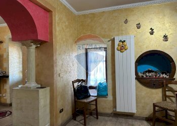 Soggiorno - Casa semi indipendente Via Scesa dei tigli
 
1, Montaquila - foto 62