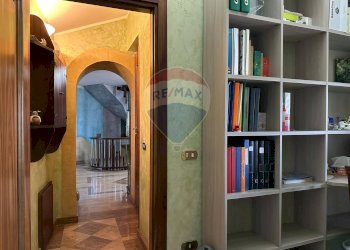 Hall / corridoio - Casa semi indipendente Via Scesa dei tigli
 
1, Montaquila - foto 81