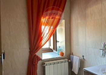 Bagno - Casa semi indipendente Via Scesa dei tigli
 
1, Montaquila - foto 85