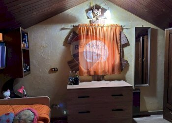 Camera / camera da letto - Casa semi indipendente Via Scesa dei tigli
 
1, Montaquila - foto 95