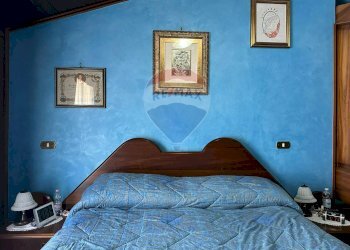 Camera / camera da letto - Casa semi indipendente Via Scesa dei tigli
 
1, Montaquila - foto 102