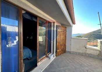 Terrazza - Casa semi indipendente Via Scesa dei tigli
 
1, Montaquila - foto 107