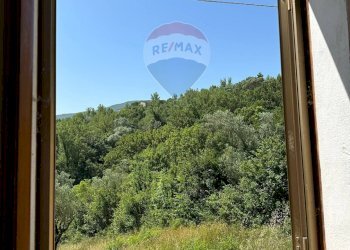 Vista delle montagne - Casa semi indipendente Via Padulo
 
snc, Scapoli - foto 7