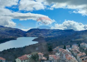 Vista delle montagne - Bilocale Via Castello
 
21, Civitella Alfedena - foto 13
