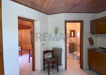 Hall / corridoio - Bilocale Via Castello
 
21, Civitella Alfedena - foto 24