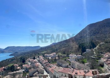 Vista delle montagne - Bilocale Via Castello
 
21, Civitella Alfedena - foto 28