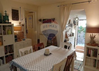 Sala da pranzo - Appartamento Via Caracena
26, Villetta Barrea - foto 1