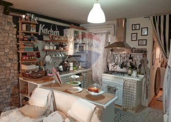 Cucina - Appartamento Via Caracena
26, Villetta Barrea - foto 14