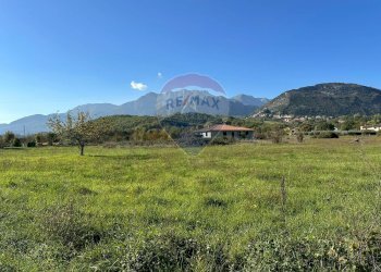 Vista delle montagne - Terreno edificabile Via Edoardo De Filippo
 
7, Rocchetta a Volturno - foto 1