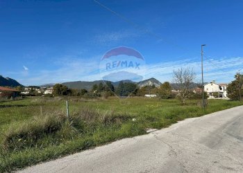 Vista delle montagne - Terreno edificabile Via Edoardo De Filippo
 
7, Rocchetta a Volturno - foto 2