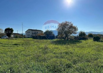 Giardino - Terreno edificabile Via Edoardo De Filippo
 
7, Rocchetta a Volturno - foto 18