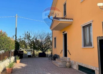 Casa all\'aperto - Terraced Villa Via Neri
 
6, Rocchetta a Volturno - photo 4