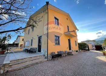 Casa all\'aperto - Terraced Villa Via Neri
 
6, Rocchetta a Volturno - photo 9