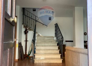 Scale - Terraced Villa Via Neri
 
6, Rocchetta a Volturno - photo 15