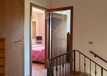 Scale - Terraced Villa Via Neri
 
6, Rocchetta a Volturno - photo 51