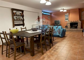 Sala da pranzo - Terraced Villa Via Neri
 
6, Rocchetta a Volturno - photo 70