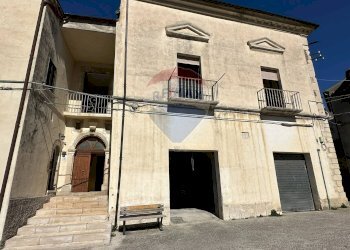 Casa all\'aperto - Casa semi indipendente Via Piazza Michele De Iorio, Colli a Volturno - foto 1