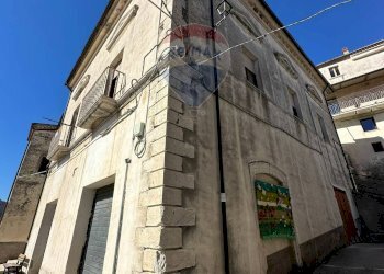 Edificio all\'aperto - Casa semi indipendente Via Piazza Michele De Iorio, Colli a Volturno - foto 93