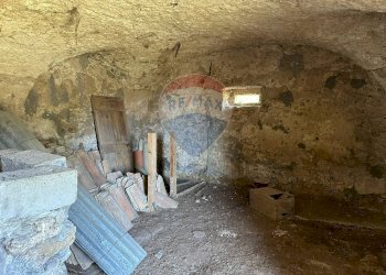 Stanza vuota - Rustic Via Delle grotte, Rocchetta a Volturno - photo 35