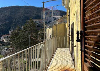 Balcone - Casa semi indipendente Via Isernia
 
snc, Colli a Volturno - foto 31