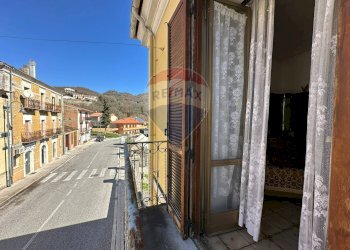 Balcone - Casa semi indipendente Via Isernia
 
snc, Colli a Volturno - foto 3