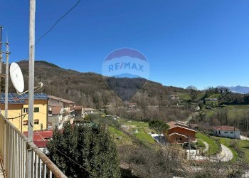 Vista delle montagne - Casa semi indipendente Via Isernia
 
snc, Colli a Volturno - foto 66