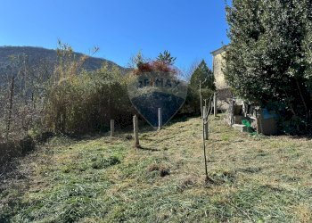 Giardino - Casa semi indipendente Via Isernia
 
snc, Colli a Volturno - foto 114