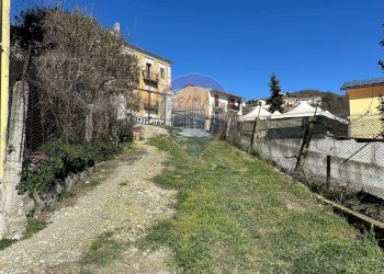 Giardino - Casa semi indipendente Via Isernia
 
snc, Colli a Volturno - foto 122