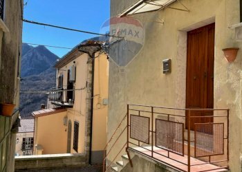 Casa all\'aperto - Casa indipendente Mazzini
 
47, Pizzone - foto 1