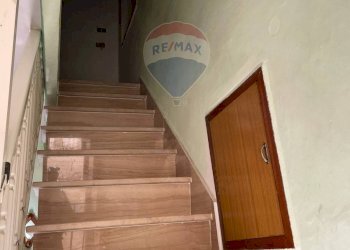 Scale - Casa indipendente Mazzini
 
47, Pizzone - foto 25