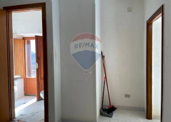 Hall / corridoio - Casa indipendente Mazzini
 
47, Pizzone - foto 38