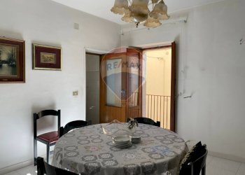Sala da pranzo - Casa indipendente Mazzini
 
47, Pizzone - foto 43