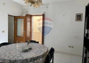 Sala da pranzo - Casa indipendente Mazzini
 
47, Pizzone - foto 44