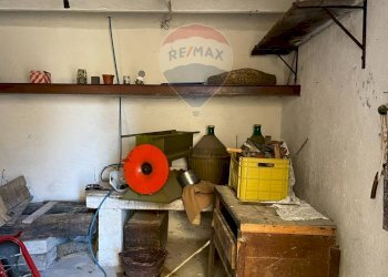 Dispensa di stoccaggio - Casa indipendente Mazzini
 
47, Pizzone - foto 47