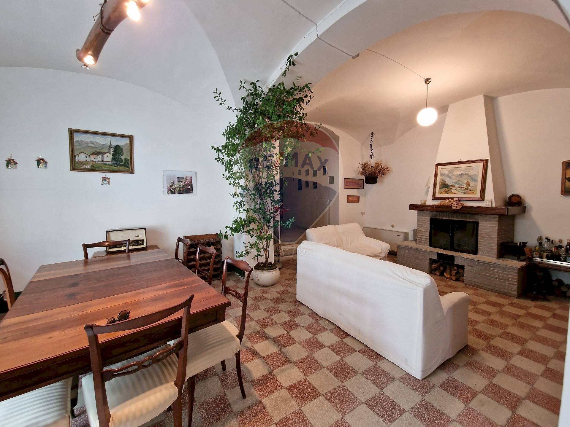 Sala da pranzo - Quadrilocale Via Salita San Rocco
 
4, Barrea - foto 1