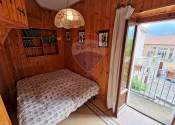 Camera / camera da letto - Quadrilocale Via Salita San Rocco
 
4, Barrea - foto 30