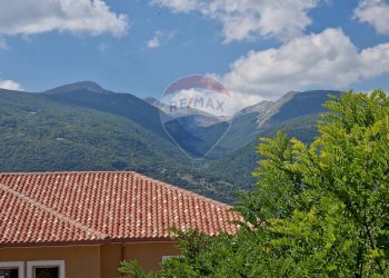 Vista delle montagne - Quadrilocale Via Salita San Rocco
 
4, Barrea - foto 37