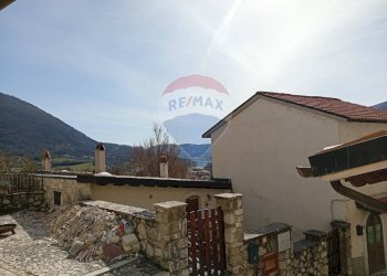 Edificio all\'aperto - Quadrilocale Via Castello
 
22, Villetta Barrea - foto 41