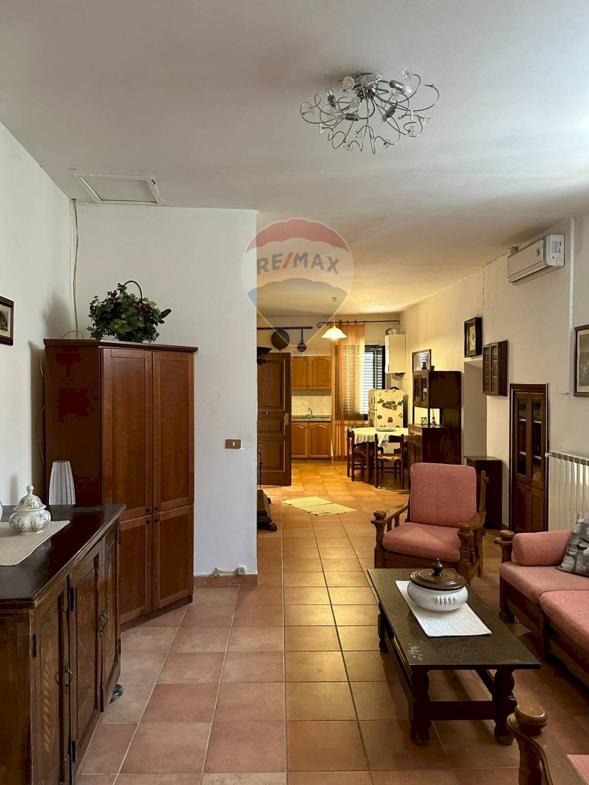 Sala da pranzo - Appartamento Via Ercole
 
13, Fornelli - foto 3