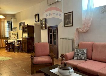 Sala da pranzo - Appartamento Via Ercole
 
13, Fornelli - foto 5